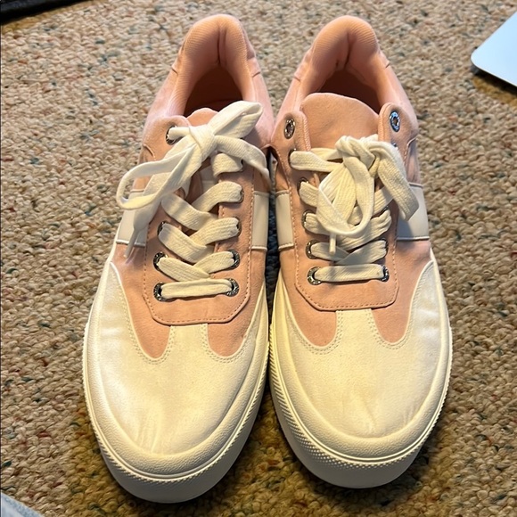 J/SLIDES Pink and White Retro Platform Sneakers - Picture 3 of 8